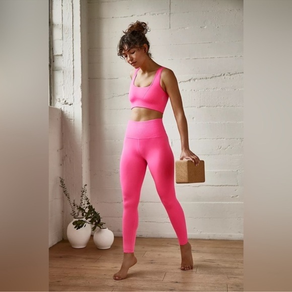 {NWOT Free People Movement High-Rise 7/8 Length Good Karma Legging Hot Pink XS/S - Picture 1 of 13